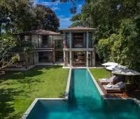 Villa Damai, Piscine Grande Largeurs